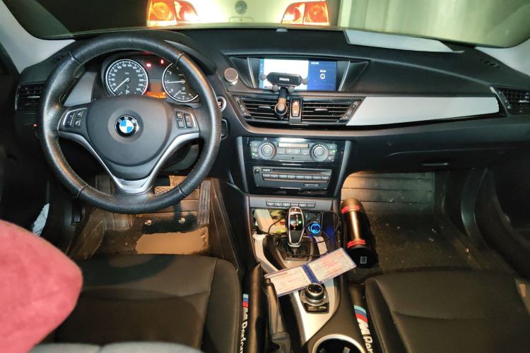 Used BMW X1 2014 sDrive18i Leading Model Center Console