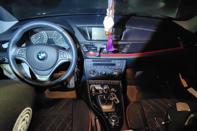 Used BMW X1 2014 sDrive18i Fashion Model Center Console