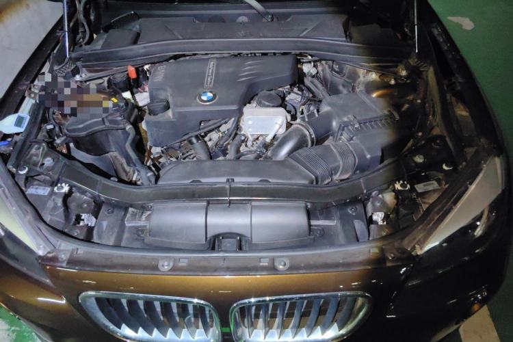 Used BMW X1 2014 sDrive18i Fashion Model Engine Bay