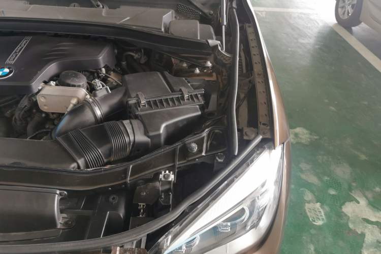 Used BMW X1 2014 sDrive18i Sports Design Package Engine Bay Left