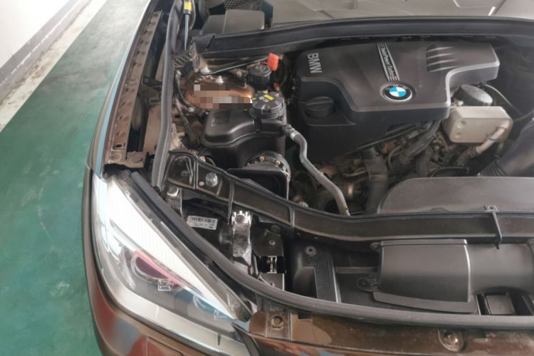 Used BMW X1 2014 sDrive18i Sports Design Package Engine Bay Right