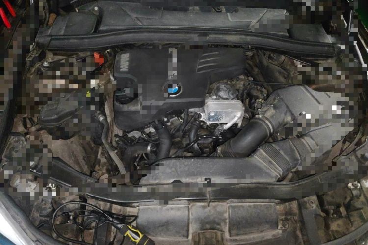 Used BMW X1 2014 sDrive18i Fashion Model Engine Bay