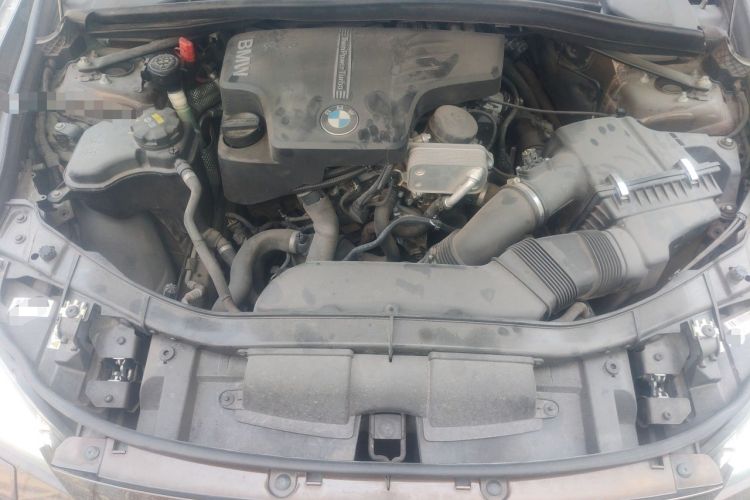 Used BMW X1 2014 sDrive18i Fashion Model Engine Bay