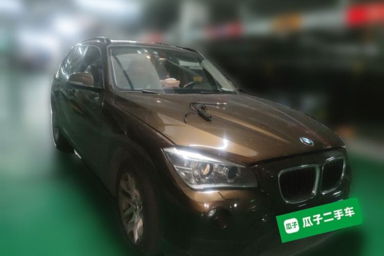 Used BMW X1 2014 sDrive18i Leading Model Front Right 45 Deg
