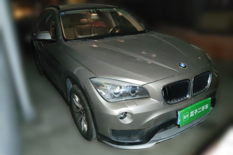 Used BMW X1 2014 sDrive18i Leading Model Front Right 45 Deg