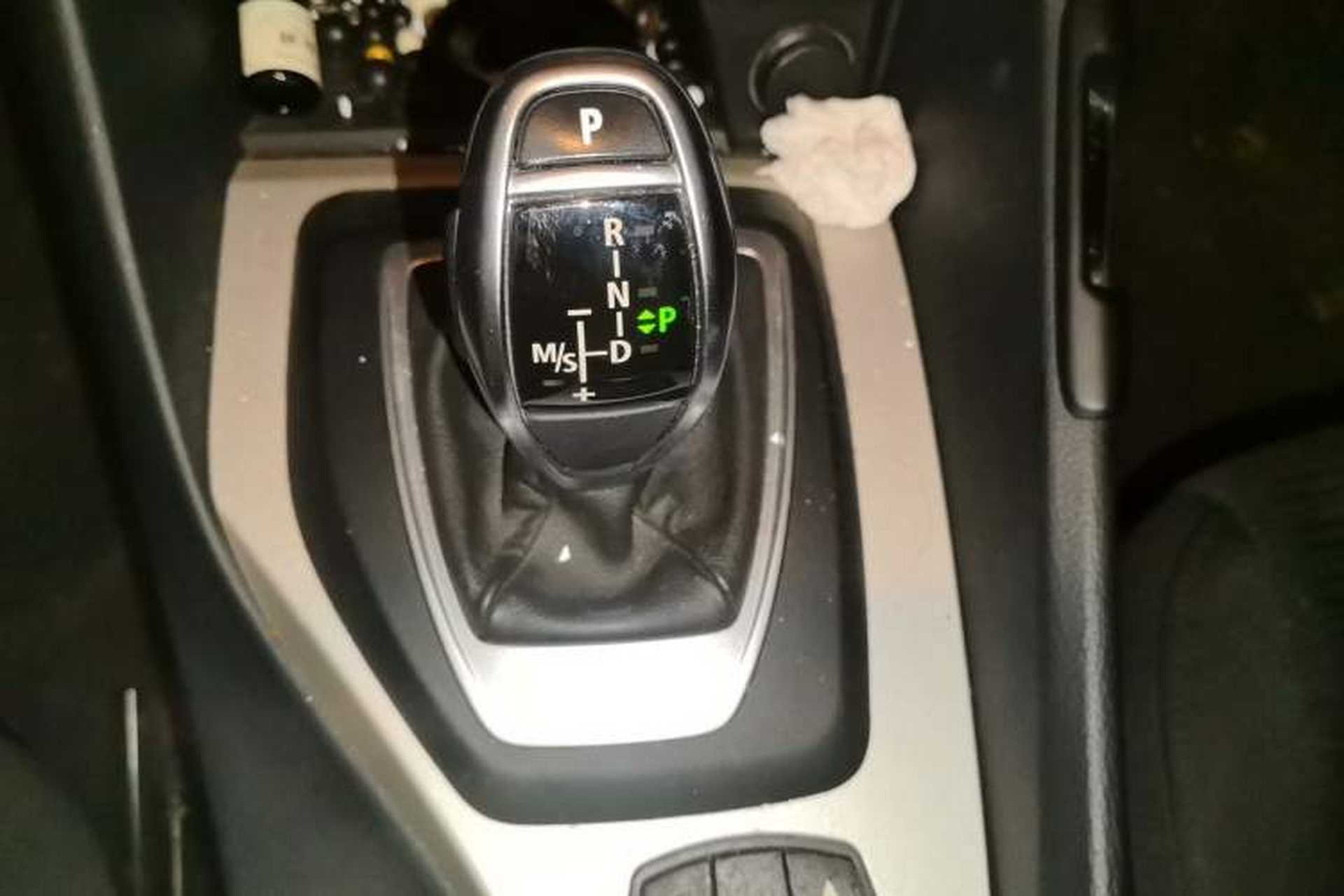 Used BMW X1 2014 sDrive18i Fashion Model Gear Lever