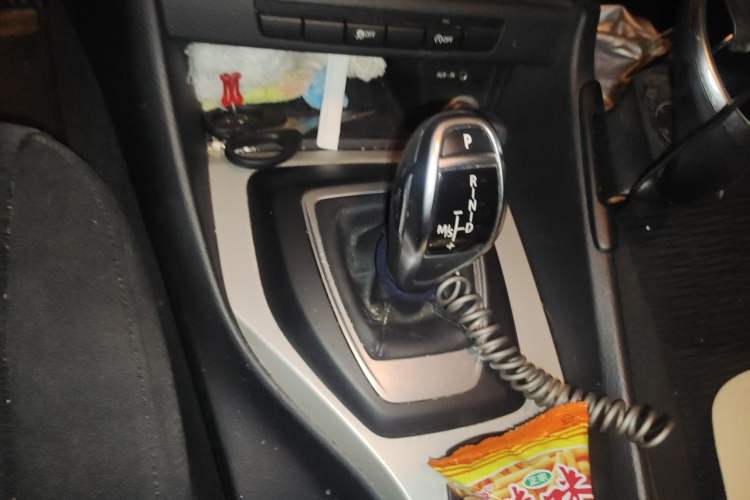 Used BMW X1 2014 sDrive18i Fashion Model Gear Lever