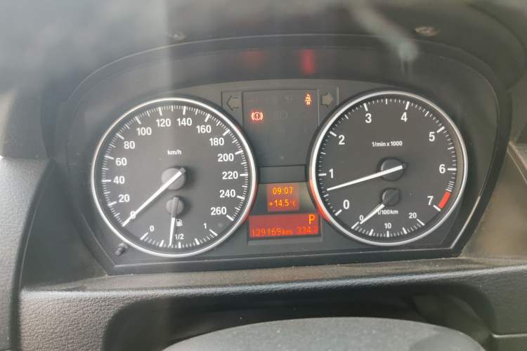 Used BMW X1 2014 sDrive18i Leading Model Instrument Cluster