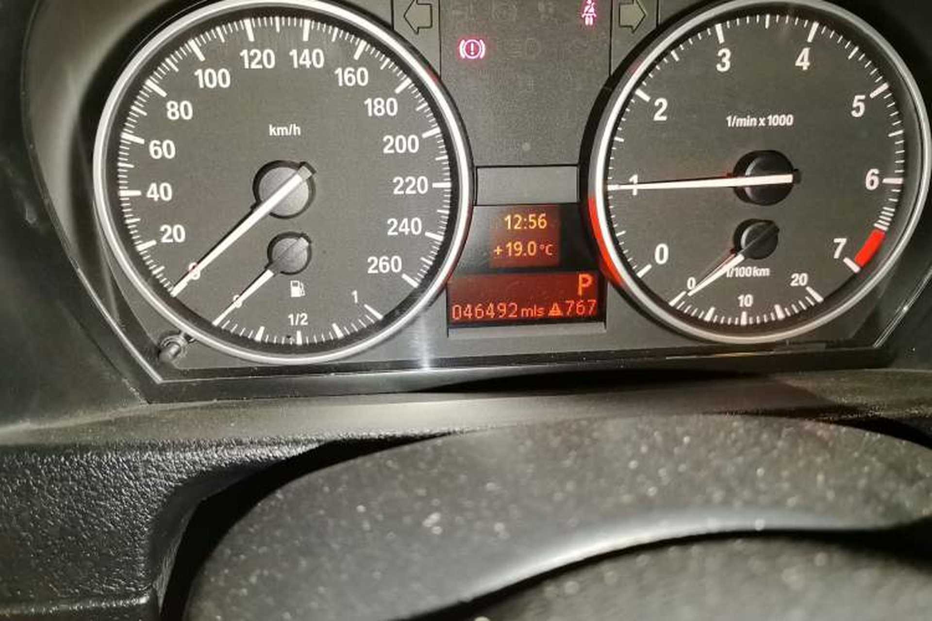 Used BMW X1 2014 sDrive18i Fashion Model Odometer Close Up