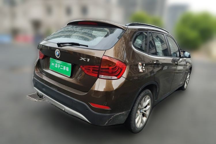 Used BMW X1 2014 sDrive18i Fashion Model Rear Right 45 Deg