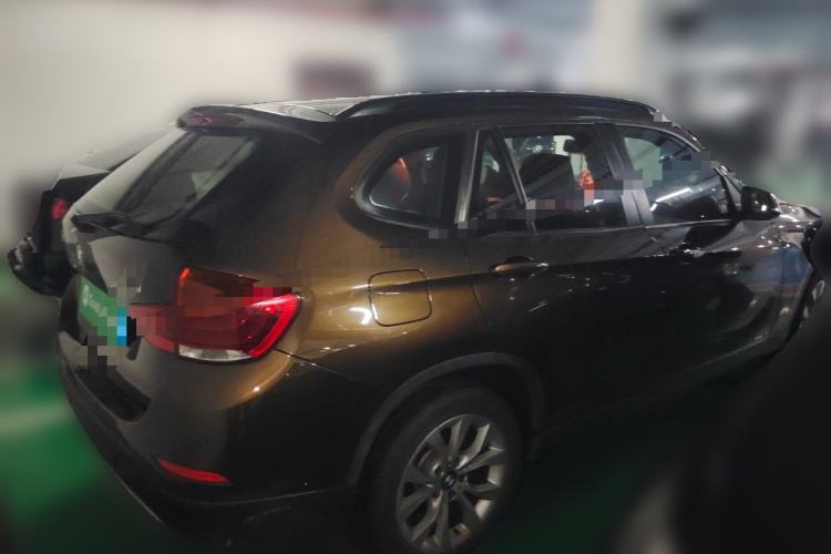 Used BMW X1 2014 sDrive18i Fashion Model Rear Right 45 Deg