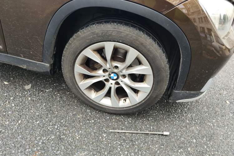 Used BMW X1 2014 sDrive18i Fashion Model Right Front Wheel Hub