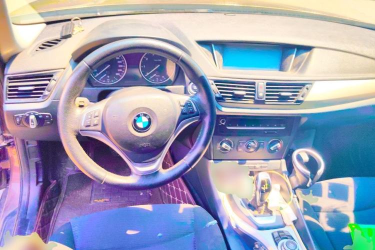 Used BMW X1 2014 sDrive18i Fashion Model Steering Wheel