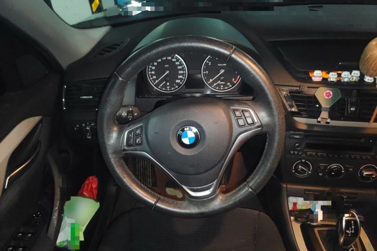 Used BMW X1 2014 sDrive18i Fashion Model Steering Wheel