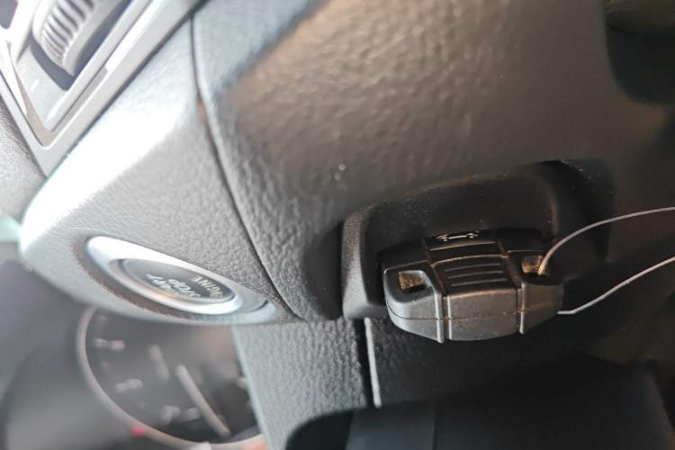 Used BMW X1 2014 sDrive18i Leading Model Vehicle Key