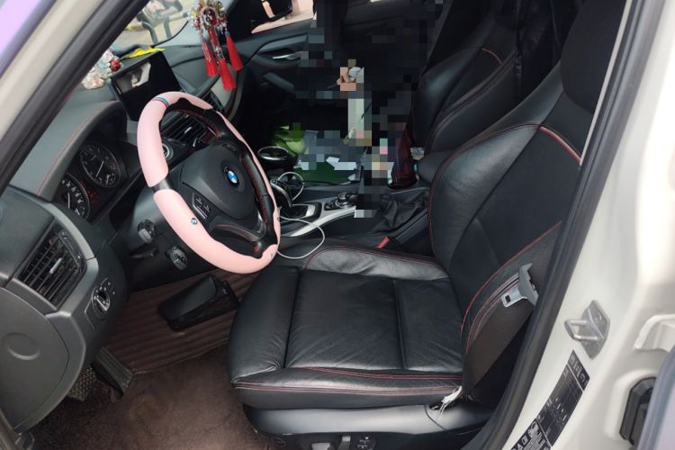 Used BMW X1 2014 xDrive20i Sports Design Package Left Front Seat