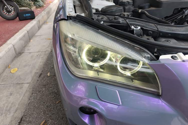 Used BMW X1 2014 xDrive20i Sports Design Package Right Front Headlight
