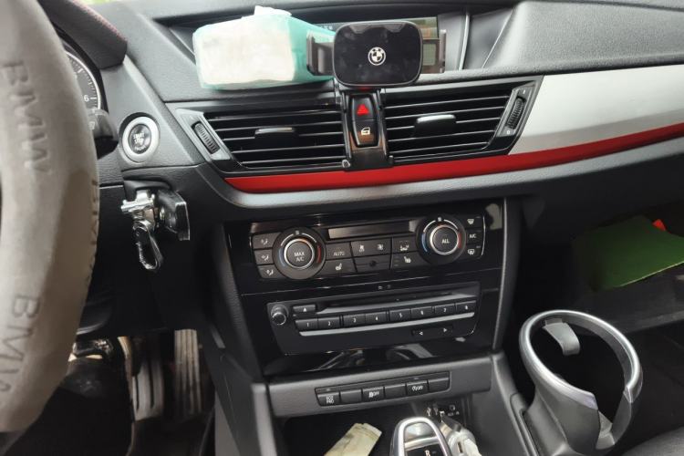 Used BMW X1 2014 sDrive20i Sports Design Package Audio And AC Panel