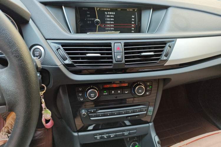 Used BMW X1 2014 sDrive18i Leading Model Audio And AC Panel