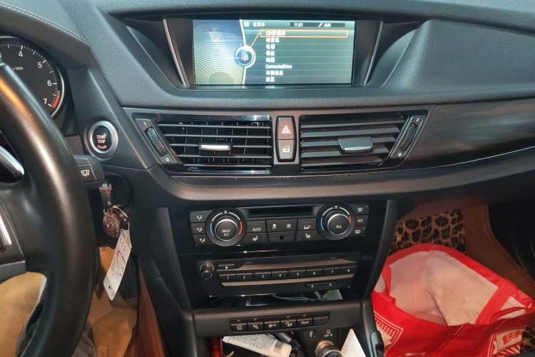 Used BMW X1 2014 xDrive20i X Design Package Audio And AC Panel