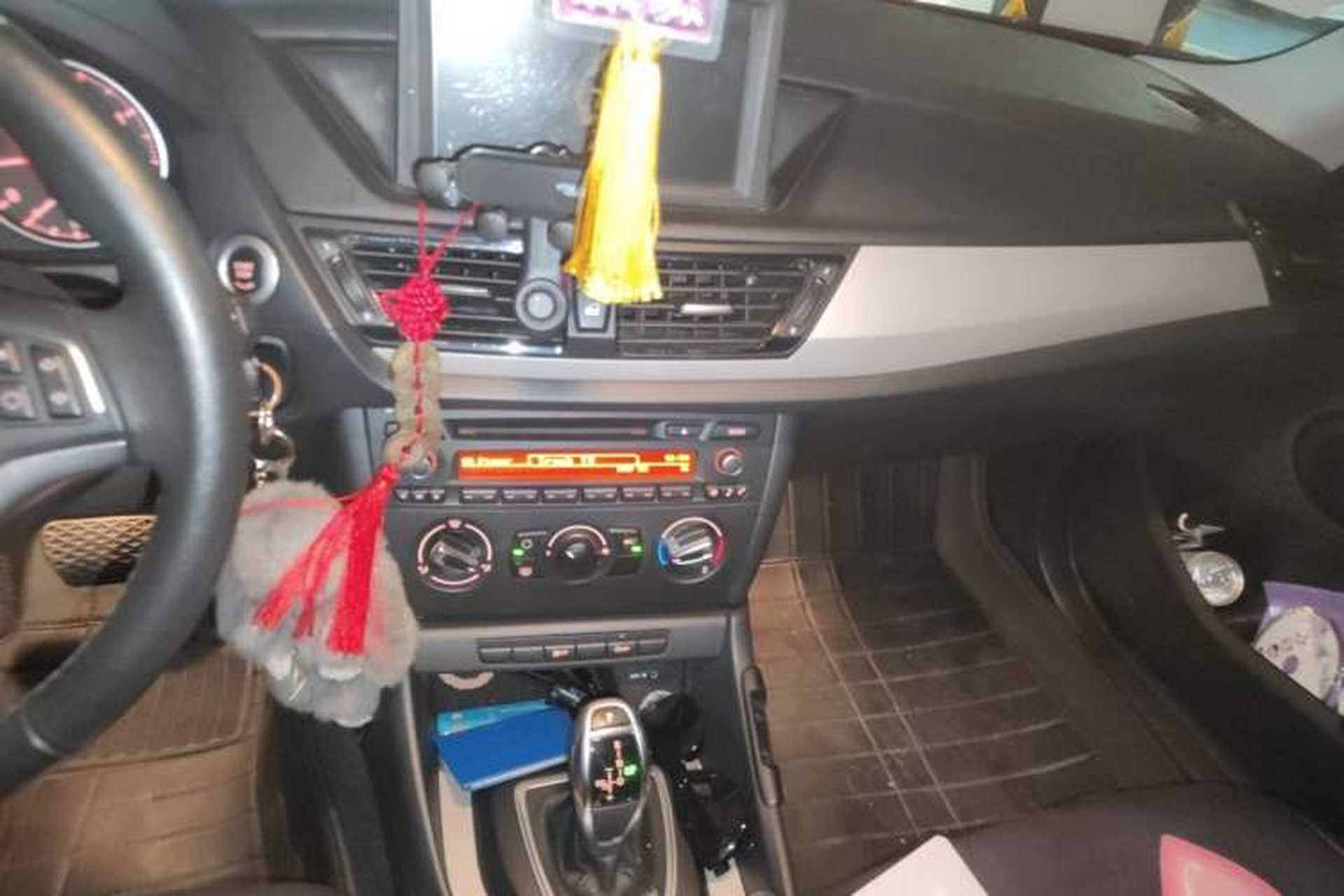 Used BMW X1 2014 sDrive18i Fashion Model Audio And AC Panel