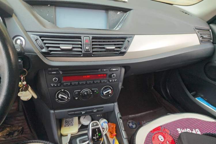 Used BMW X1 2014 sDrive18i Fashion Model Audio And AC Panel