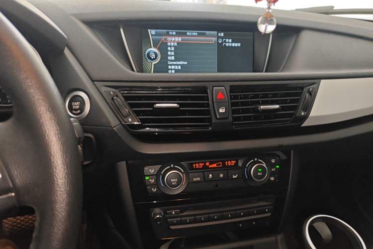 Used BMW X1 2014 sDrive18i Leading Model Audio And AC Panel