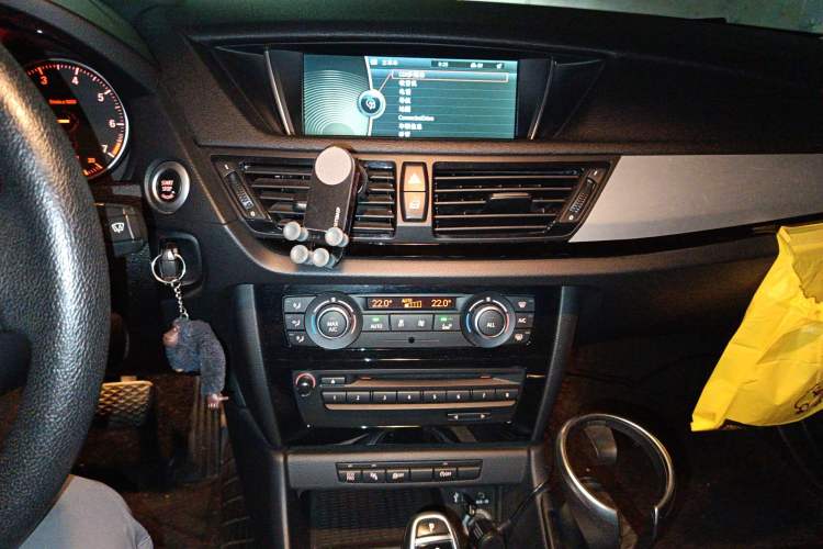 Used BMW X1 2014 sDrive18i Leading Model Audio And AC Panel