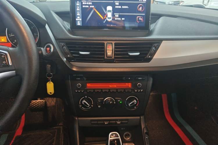 Used BMW X1 2014 sDrive18i Fashion Model Audio And AC Panel