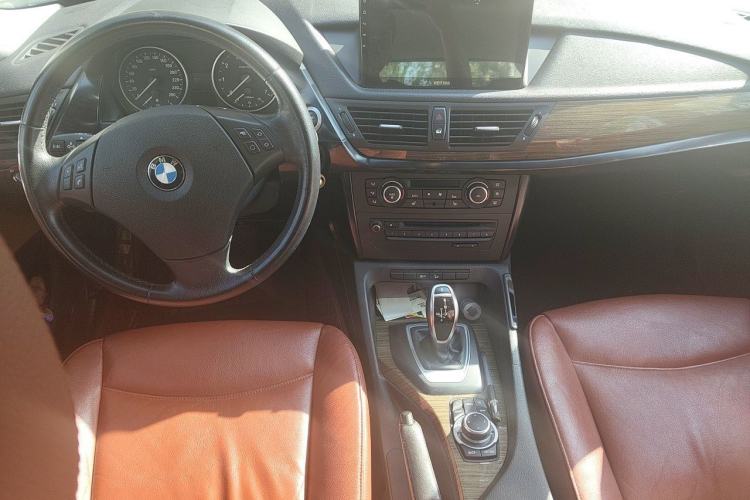Used BMW X1 2014 sDrive18i Fashion Model Center Console