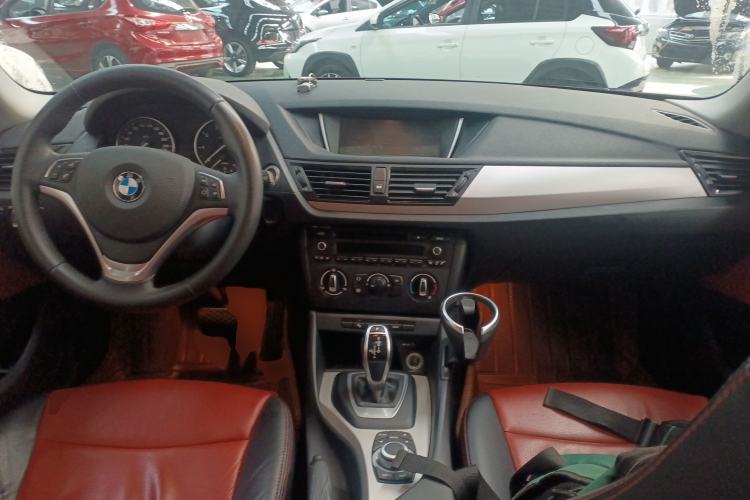 Used BMW X1 2014 sDrive18i Fashion Model Center Console