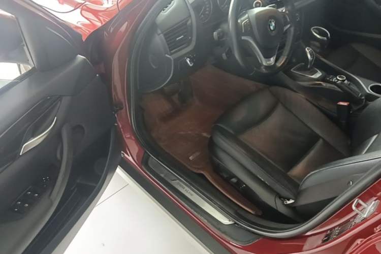 Used BMW X1 2014 sDrive18i X Design Package Driver Seat