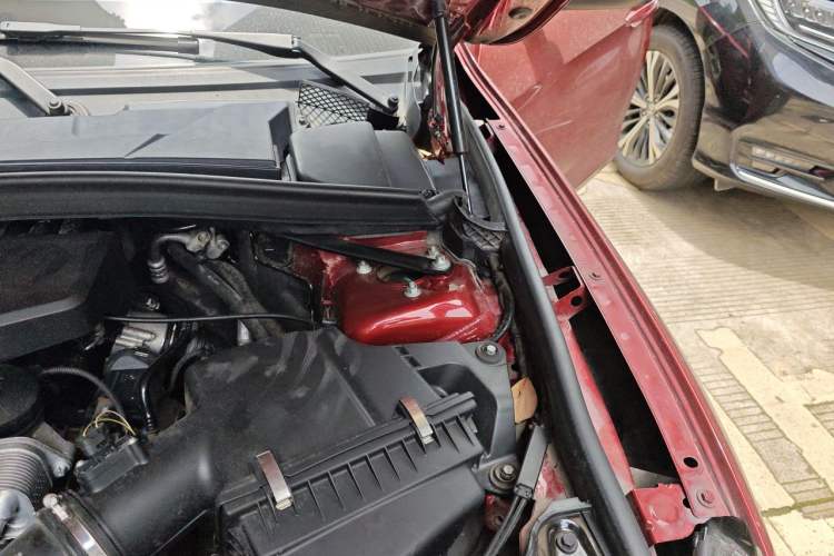 Used BMW X1 2014 sDrive18i Leading Model Engine Bay Left