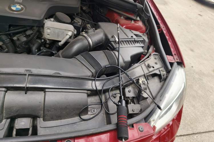 Used BMW X1 2014 sDrive20i Sports Design Package Engine Bay Left