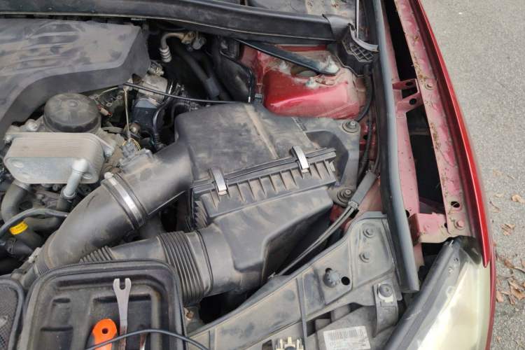 Used BMW X1 2014 sDrive18i Fashion Model Engine Bay Left