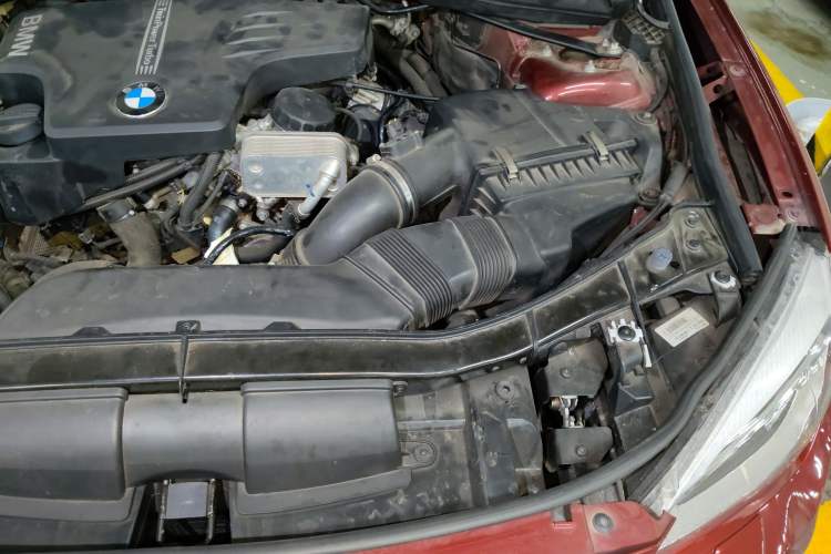 Used BMW X1 2014 xDrive20i X Design Package Engine Bay Left