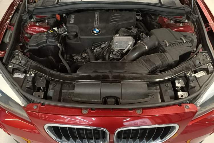 Used BMW X1 2014 sDrive18i Fashion Model Engine Bay