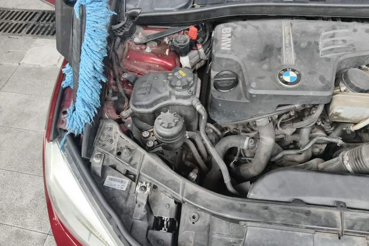 Used BMW X1 2014 xDrive20i Sports Design Package Engine Bay Right