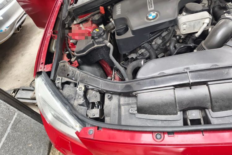 Used BMW X1 2014 sDrive20i Sports Design Package Engine Bay Right