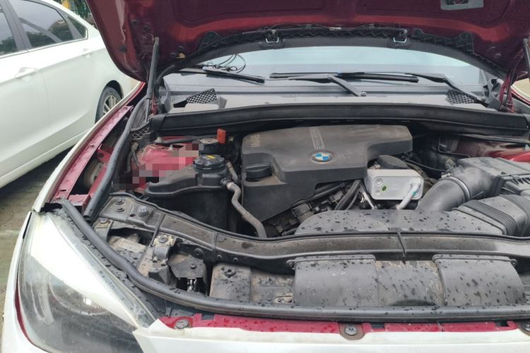 Used BMW X1 2014 sDrive18i Fashion Model Engine Bay Right
