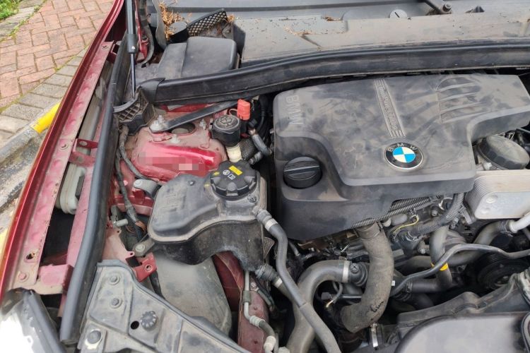 Used BMW X1 2014 sDrive18i Fashion Model Engine Bay Right