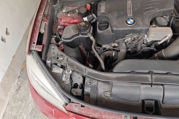 Used BMW X1 2014 sDrive18i Leading Model Engine Bay Right