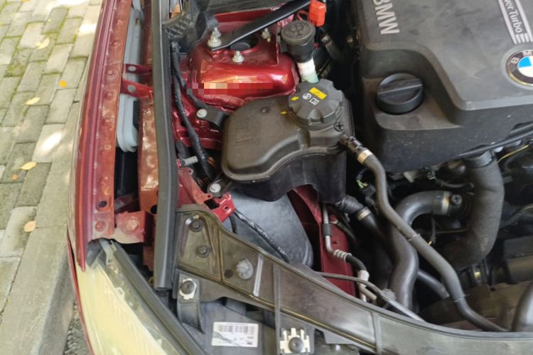 Used BMW X1 2014 sDrive18i Leading Model Engine Bay Right