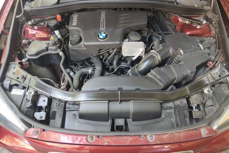 Used BMW X1 2014 sDrive18i Fashion Model Engine Bay