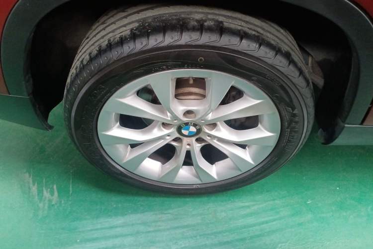 Used BMW X1 2014 sDrive18i Fashion Model Exterior 4