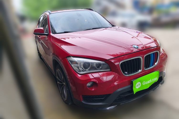 Used BMW X1 2014 sDrive20i Sports Design Package Front Right 45 Deg