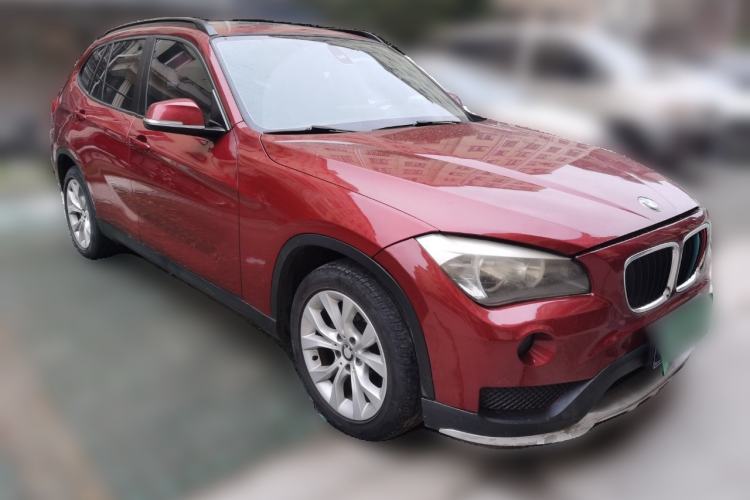 Used BMW X1 2014 sDrive18i Fashion Model Front Right 45 Deg