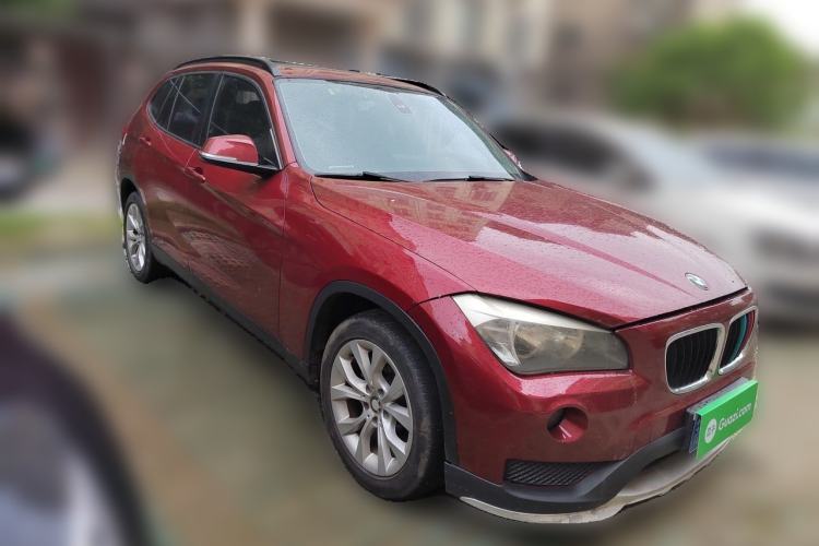 Used BMW X1 2014 sDrive18i Fashion Model Front Right 45 Deg