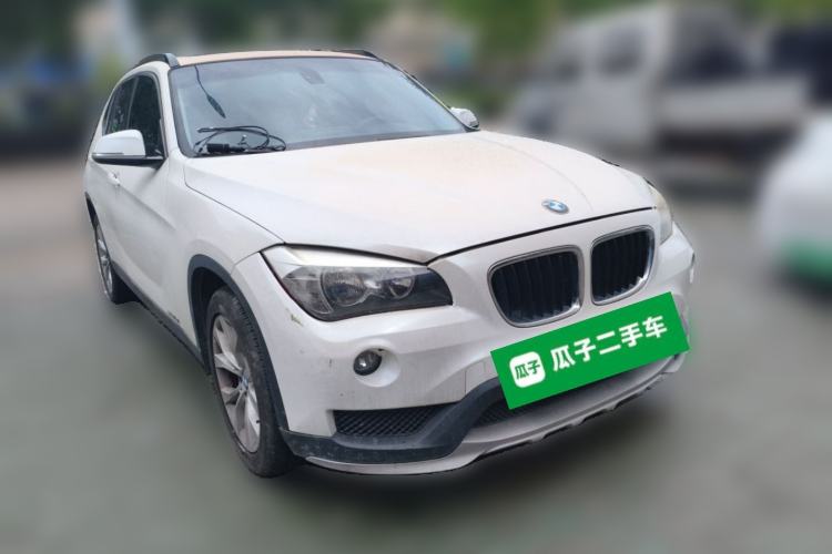 Used BMW X1 2014 sDrive18i Fashion Model Front Right 45 Deg