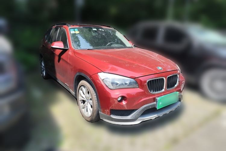 Used BMW X1 2014 sDrive18i Fashion Model Front Right 45 Deg